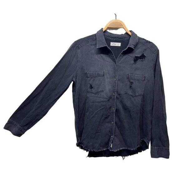 Hollister Womens Long Sleeve Button Up Shirt Denim Distressed Raw Hem Large - Picture 1 of 7